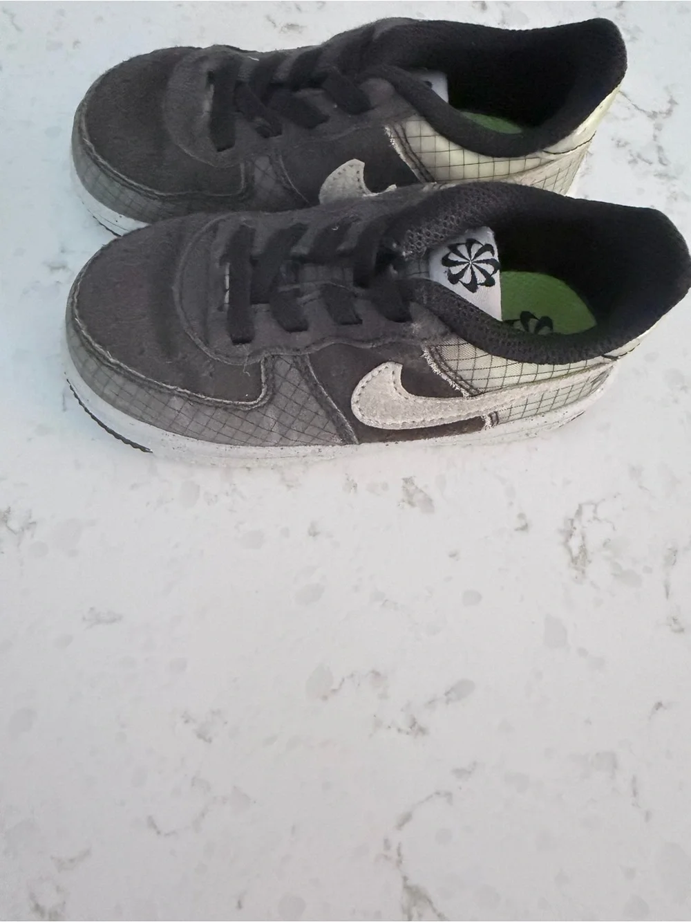 Nike Kids Gray Low-Top Sneakers